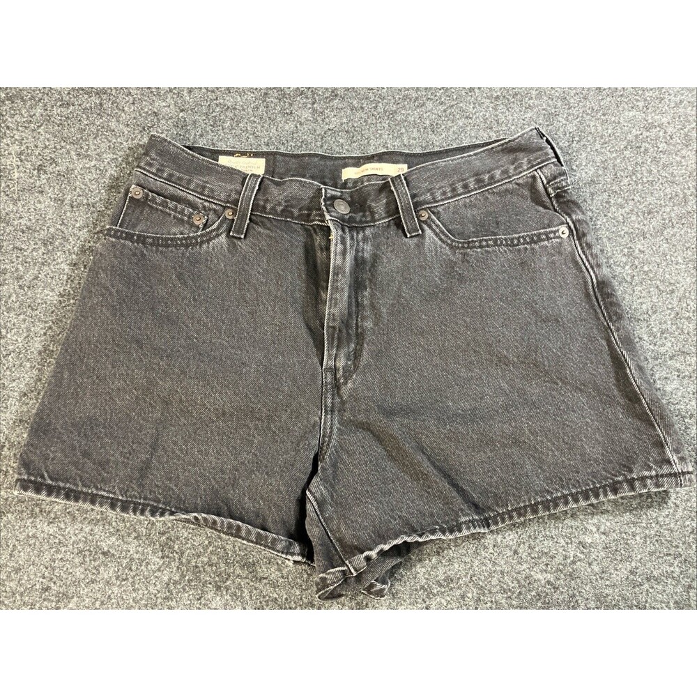 Levi’s Women’s “80s Mom Shorts” Black Size 29 High Rise